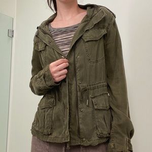 Aritzia light jacket